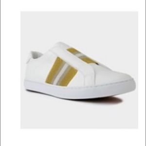 London Fog Slip on Sneakers